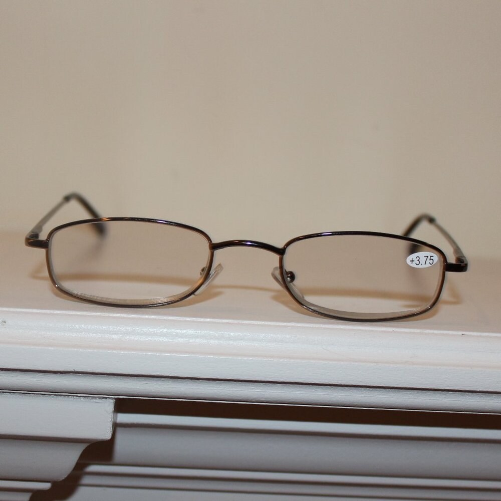 Hilco Reading Glasses +3.75 (VR106)